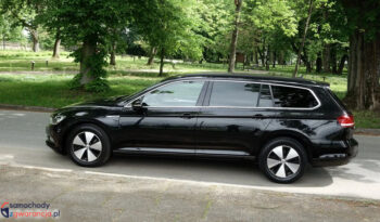 . . 3 strefowy klimatronik . . Aktywny Tempomat . . Grzane Fotele full
