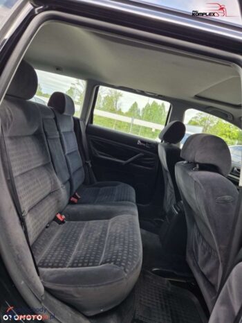 Volkswagen Passat full