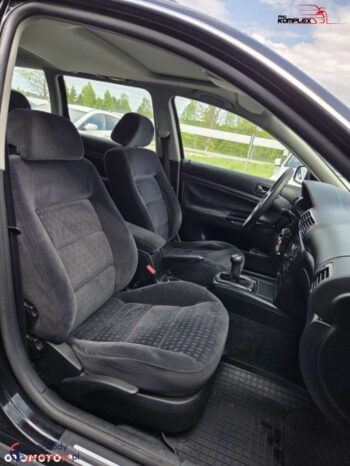 Volkswagen Passat full