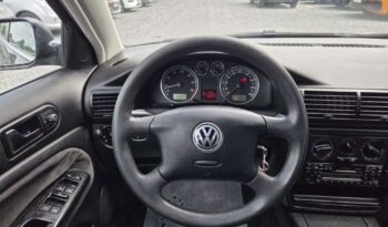 Volkswagen Passat full
