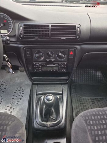Volkswagen Passat full
