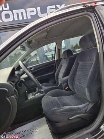 Volkswagen Passat full