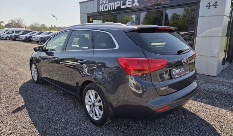 Kia Ceed full