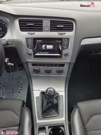 Volkswagen Golf full