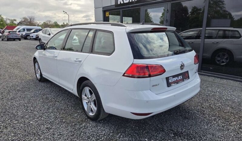 Volkswagen Golf full