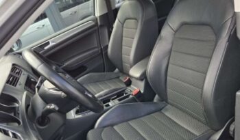 Volkswagen Golf full