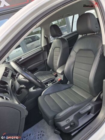 Volkswagen Golf full