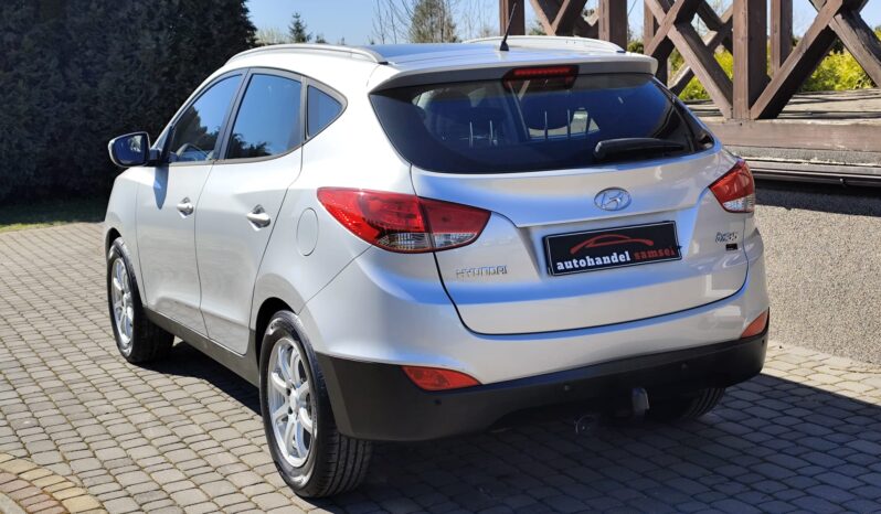 Hyundai ix35 2.0i Style 2WD 2010_163KM full