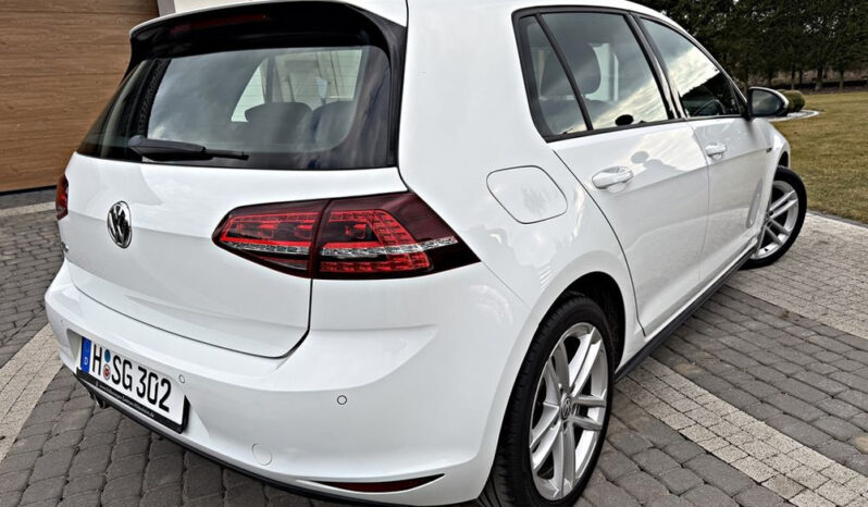 Volkswagen Golf GTD (BlueMotion Technology) full
