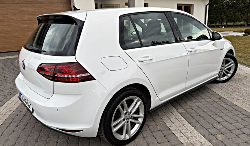 Volkswagen Golf GTD (BlueMotion Technology) full