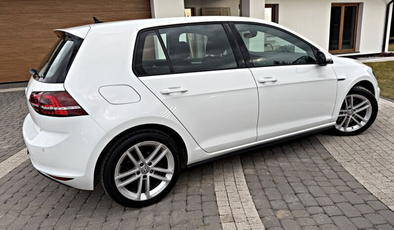 Volkswagen Golf GTD (BlueMotion Technology) full