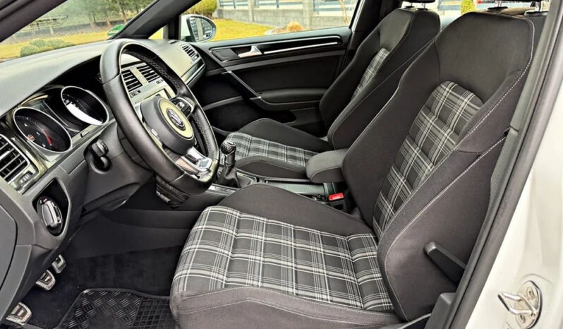 Volkswagen Golf GTD (BlueMotion Technology) full