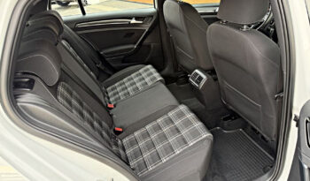 Volkswagen Golf GTD (BlueMotion Technology) full
