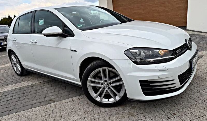 Volkswagen Golf GTD (BlueMotion Technology) full