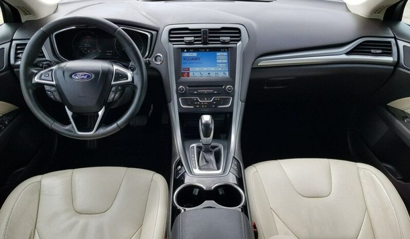 Ford Mondeo full