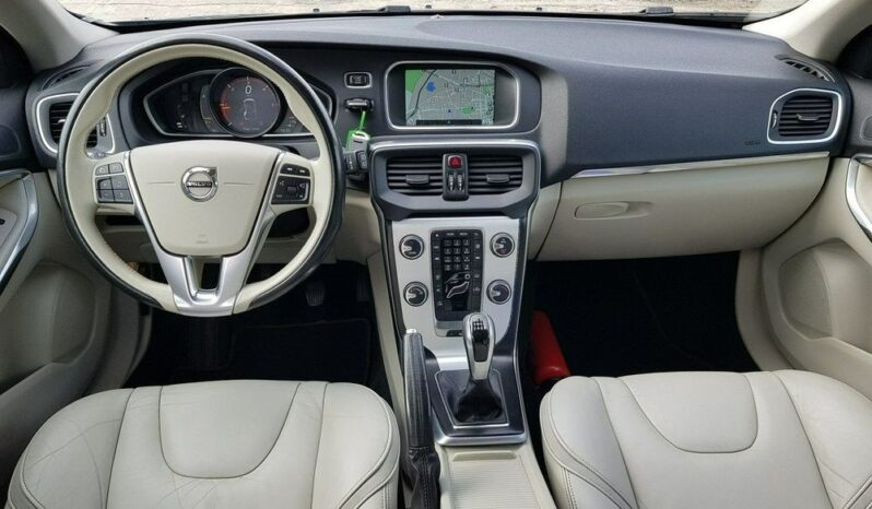 Volvo V40 D3 Ocean Race full