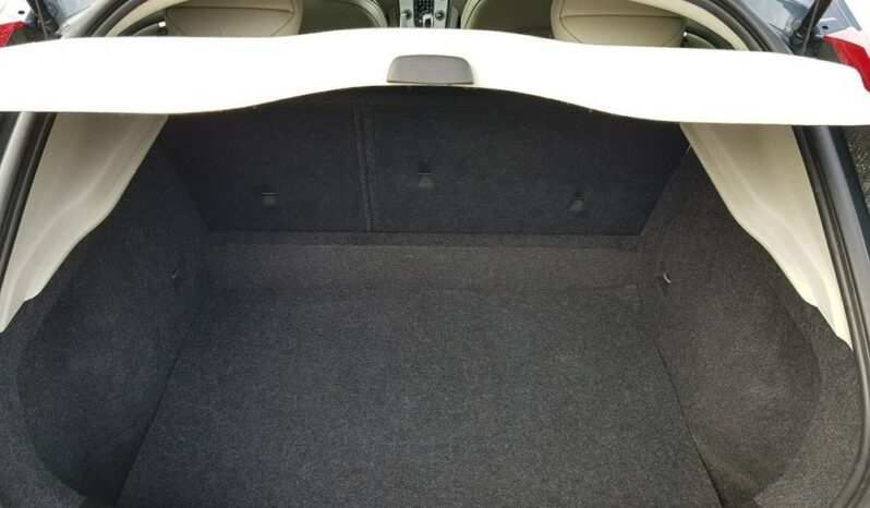 Volvo V40 D3 Ocean Race full