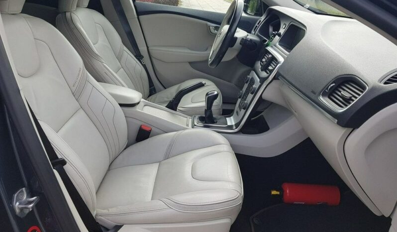 Volvo V40 D3 Ocean Race full