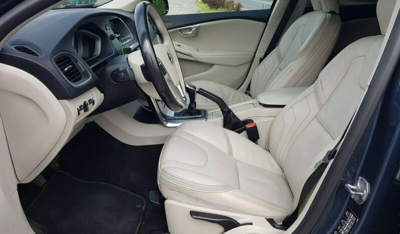Volvo V40 D3 Ocean Race full