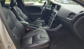 Volvo V40 T3 full