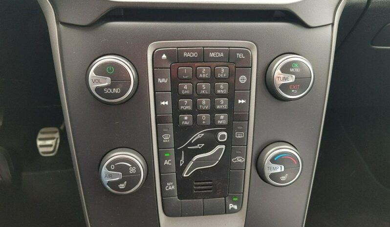 Volvo V40 T3 full