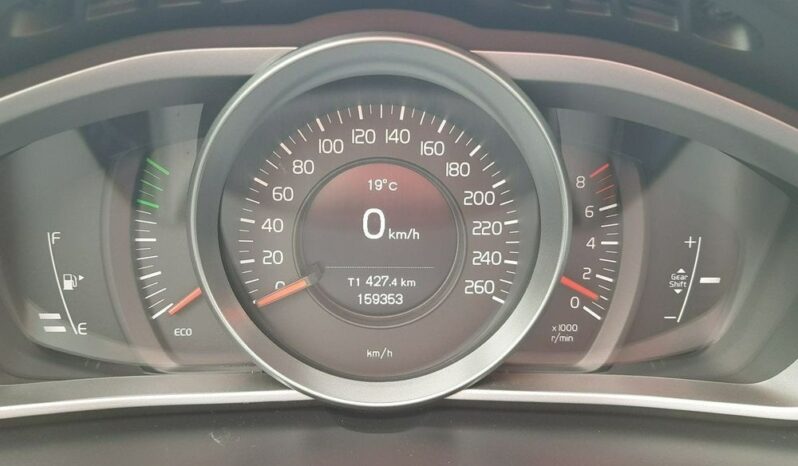 Volvo V40 T3 full