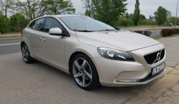 Volvo V40 T3 full