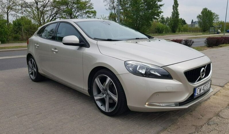 Volvo V40 T3 full