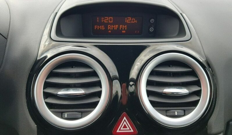 Opel Corsa full