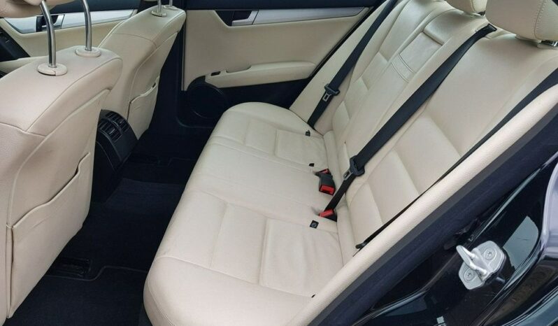 Mercedes-Benz Klasa C 250 CGI Automatik BlueEFFICIENCY Avantgarde full