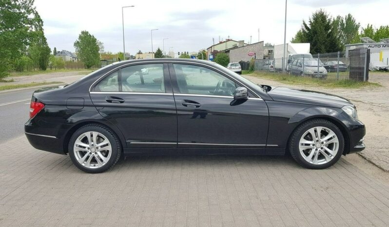 Mercedes-Benz Klasa C 250 CGI Automatik BlueEFFICIENCY Avantgarde full