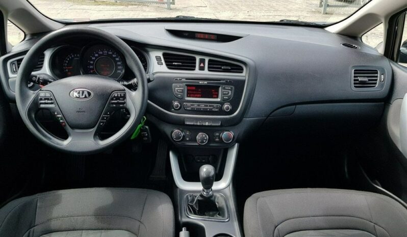 Kia Ceed full