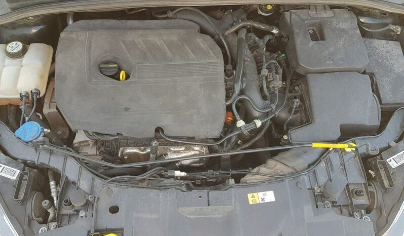 Ford Focus 1.5 EcoBoost STart-Stopp-System ST-LINE full