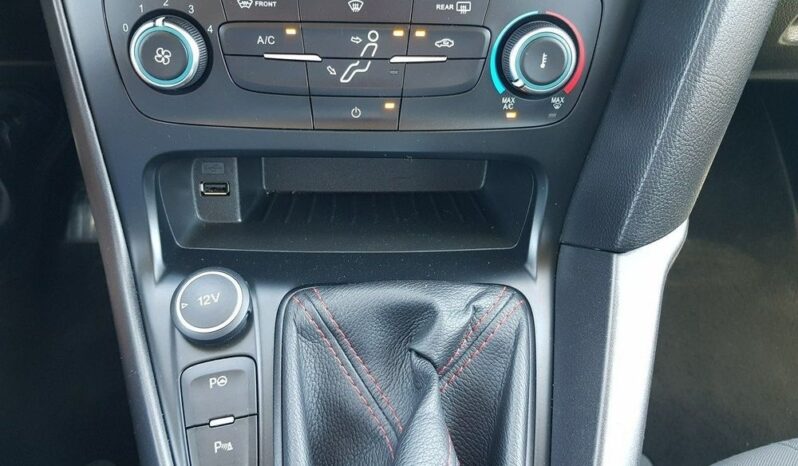 Ford Focus 1.5 EcoBoost STart-Stopp-System ST-LINE full
