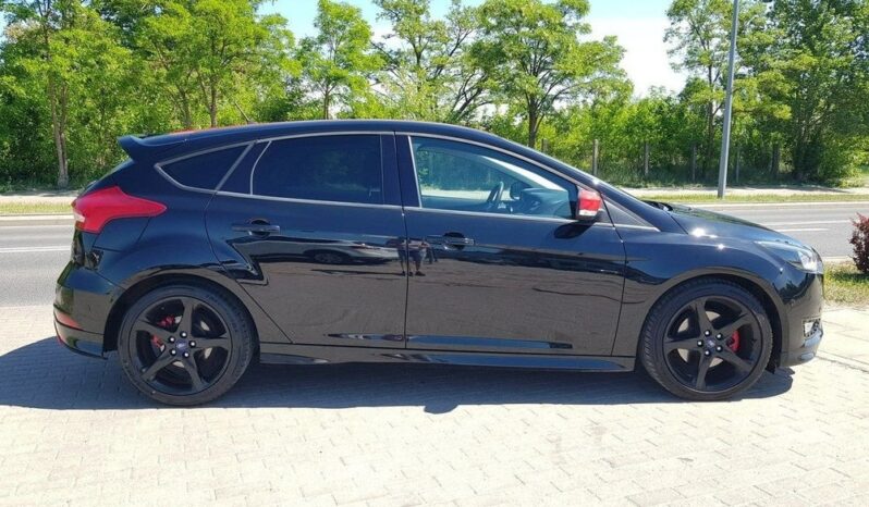 Ford Focus 1.5 EcoBoost STart-Stopp-System ST-LINE full
