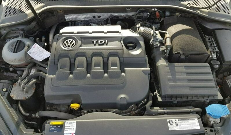 Volkswagen Golf 1.6 TDI BlueMotion Technology Lounge full