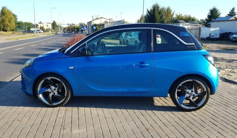 Opel Adam full