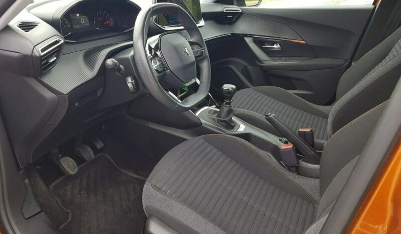 Peugeot 2008 PureTech 130 Allure full