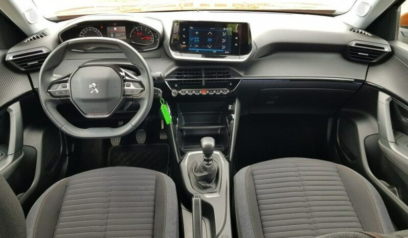 Peugeot 2008 PureTech 130 Allure full