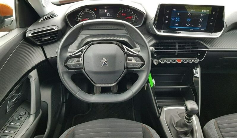 Peugeot 2008 PureTech 130 Allure full