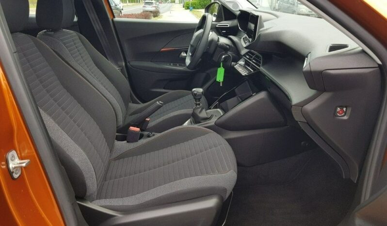 Peugeot 2008 PureTech 130 Allure full