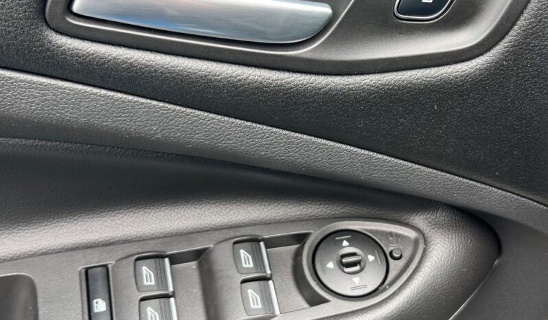Ford Kuga 2.0 TDCi 4×4 ST-Line ALKANTARA GRZANE FOTELE SERWISOWANA BEZWYPADKOWA GWARANCJA full