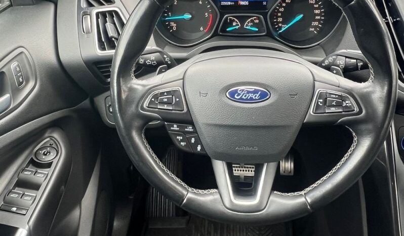 Ford Kuga 2.0 TDCi 4×4 ST-Line ALKANTARA GRZANE FOTELE SERWISOWANA BEZWYPADKOWA GWARANCJA full