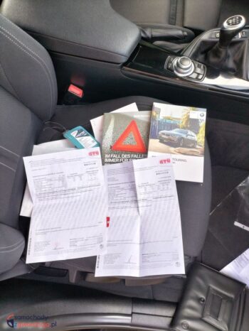 BMW Seria 3 318d Sport Line full