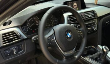 BMW Seria 3 318d Sport Line full