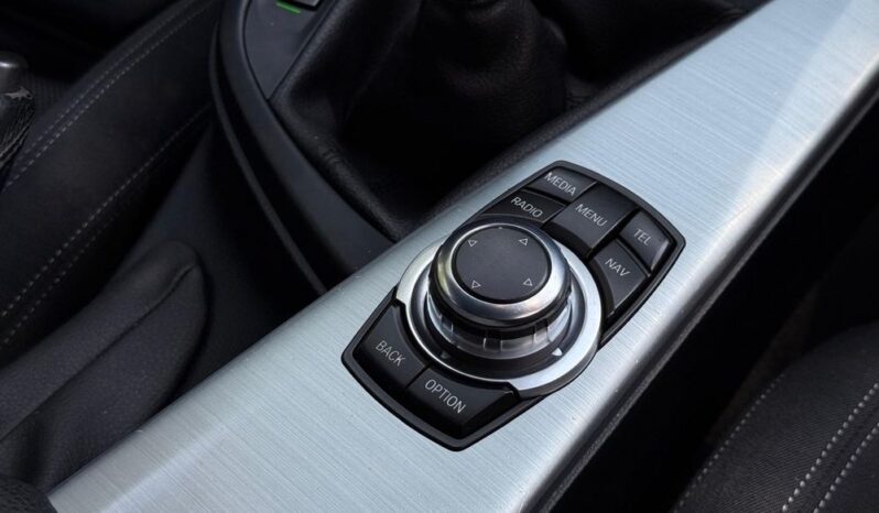 BMW Seria 3 318d Sport Line full