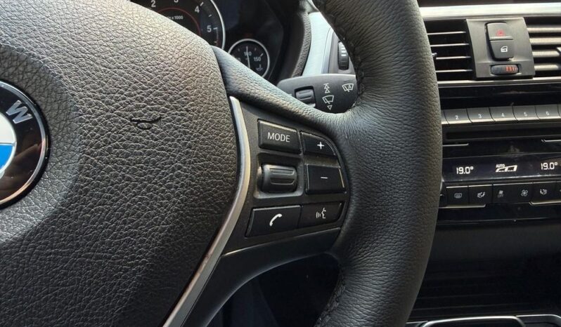 BMW Seria 3 318d Sport Line full