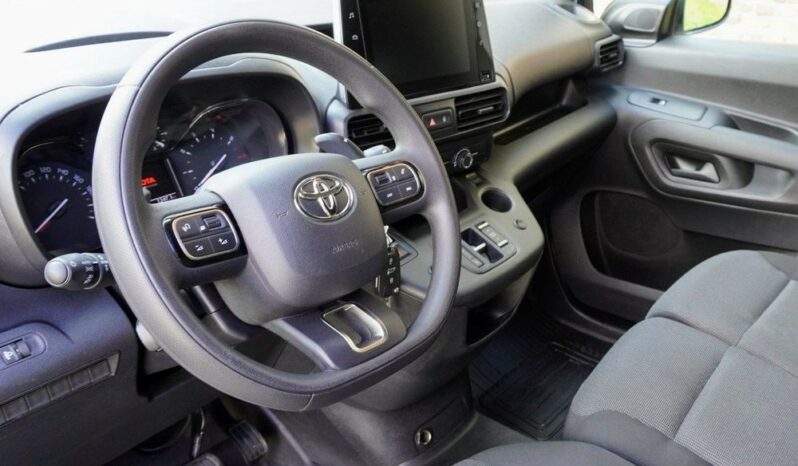 Toyota Proace City full