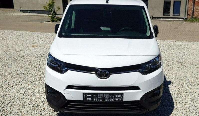 Toyota Proace City full