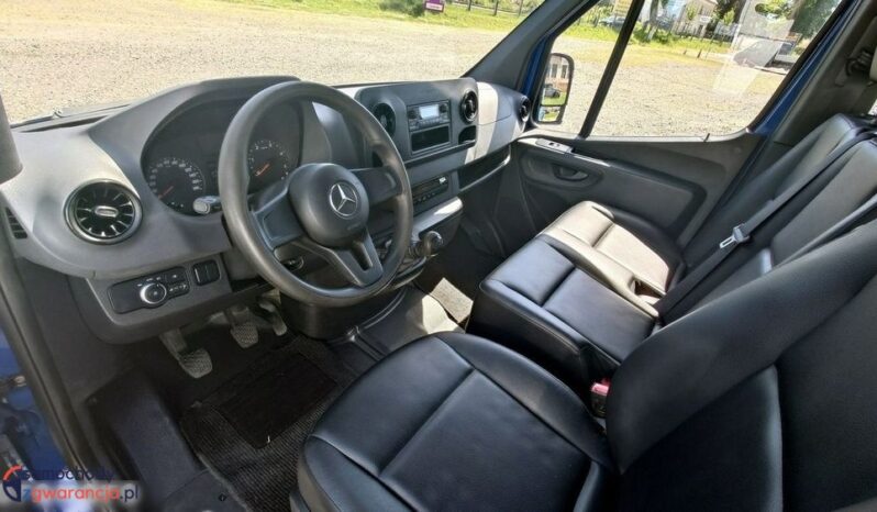 Mercedes-Benz Sprinter full